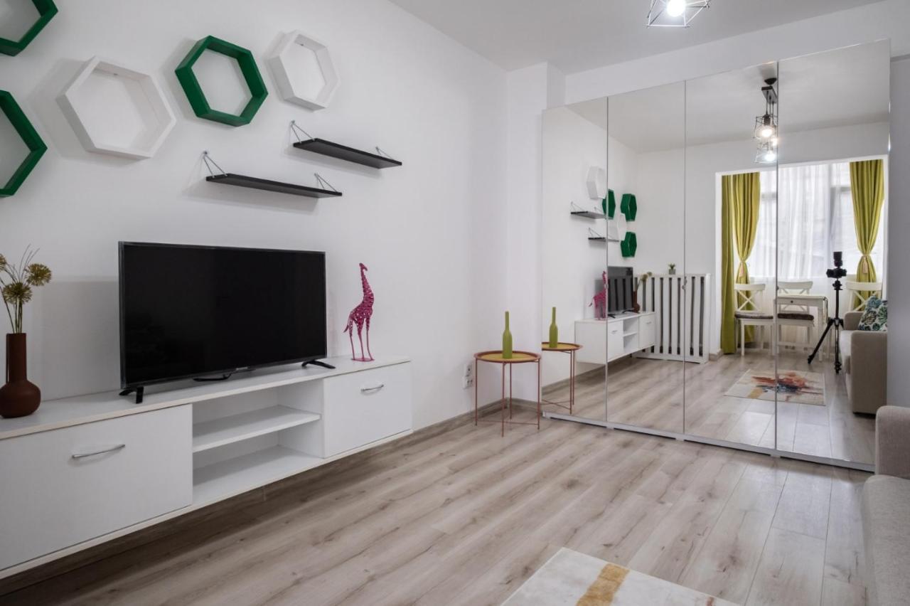 Laroka House Cosy And Modern Apartment Universitate-City Centre Bucureşti Eksteriør bilde