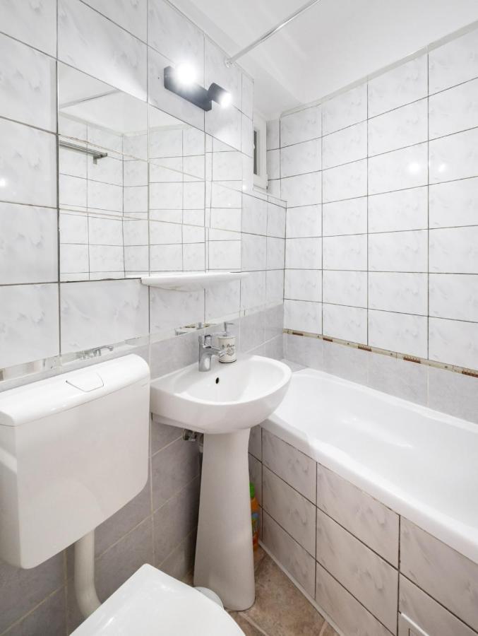 Laroka House Cosy And Modern Apartment Universitate-City Centre Bucureşti Eksteriør bilde